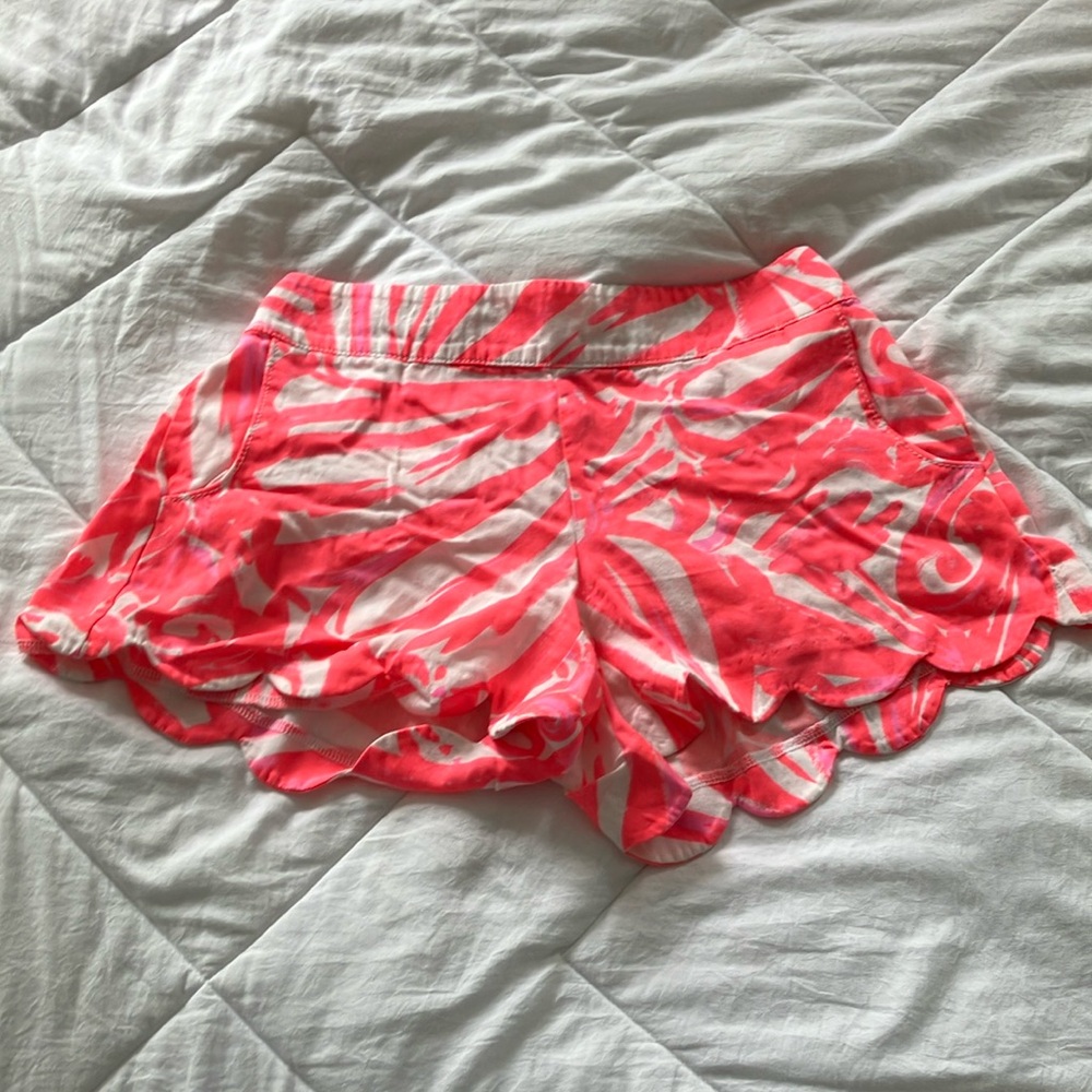 Lilly Pulitzer Pink and White Shorts with Relaxed Fit